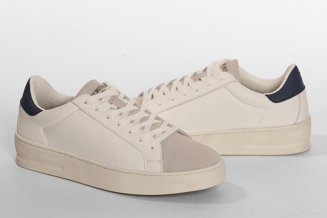 SNEAKER BIANCA CON PUNTALE EFFETTO CAMOSCIO