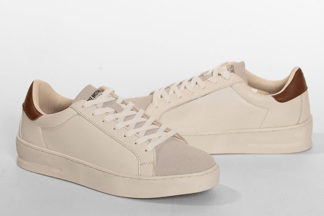 SNEAKER BIANCA CON PUNTALE EFFETTO CAMOSCIO