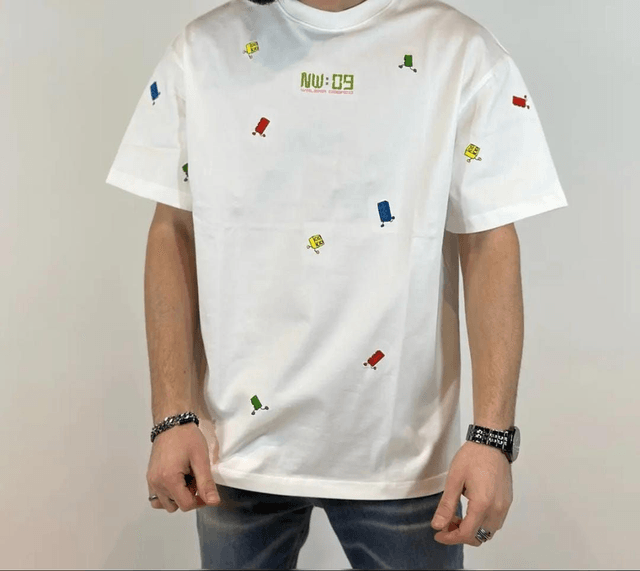 T-SHIRT